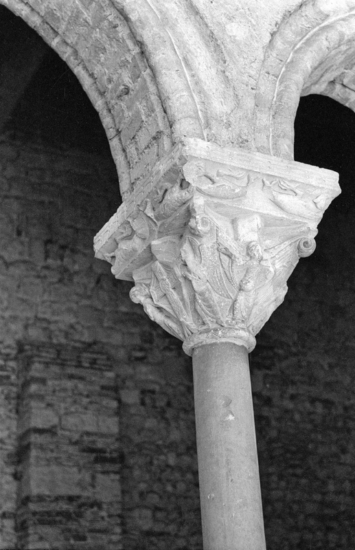 Column capital with sculptural program, Negative JC055807