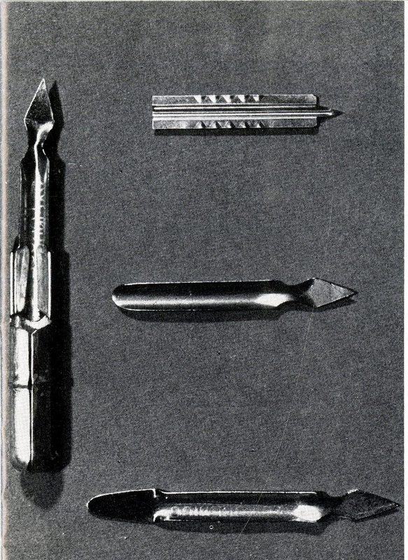 Vaccinostyle with interchangeable needle tips