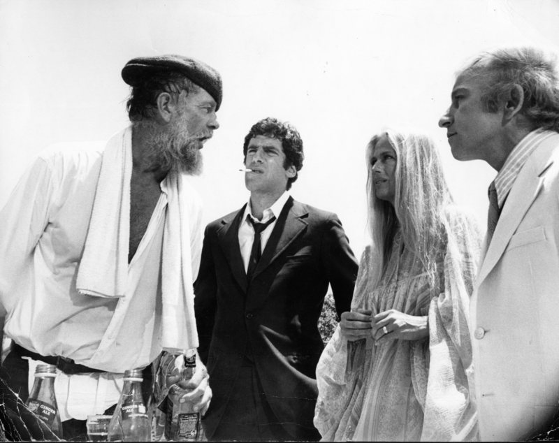 Photograph on the set of The Long Goodbye, undated.